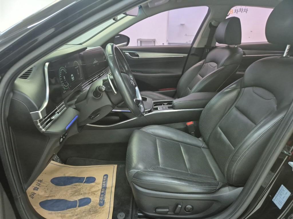 HYUNDAI Grandeur - Vista 11