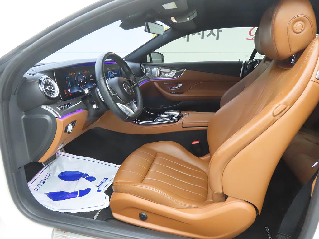 Mercedes Benz E class - Vista 5