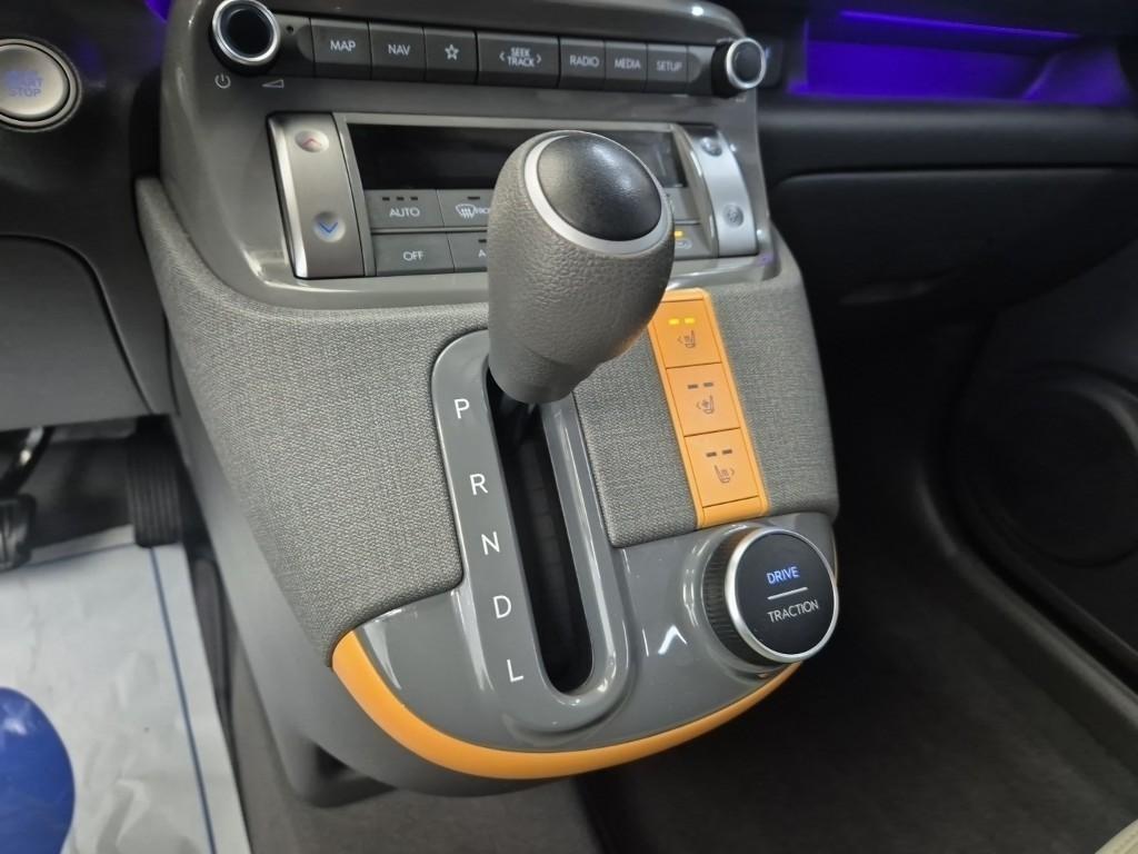 HYUNDAI Casper - Vista 8