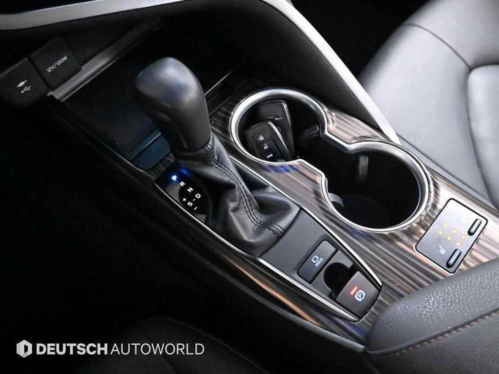 Toyota Camry - Vista 8