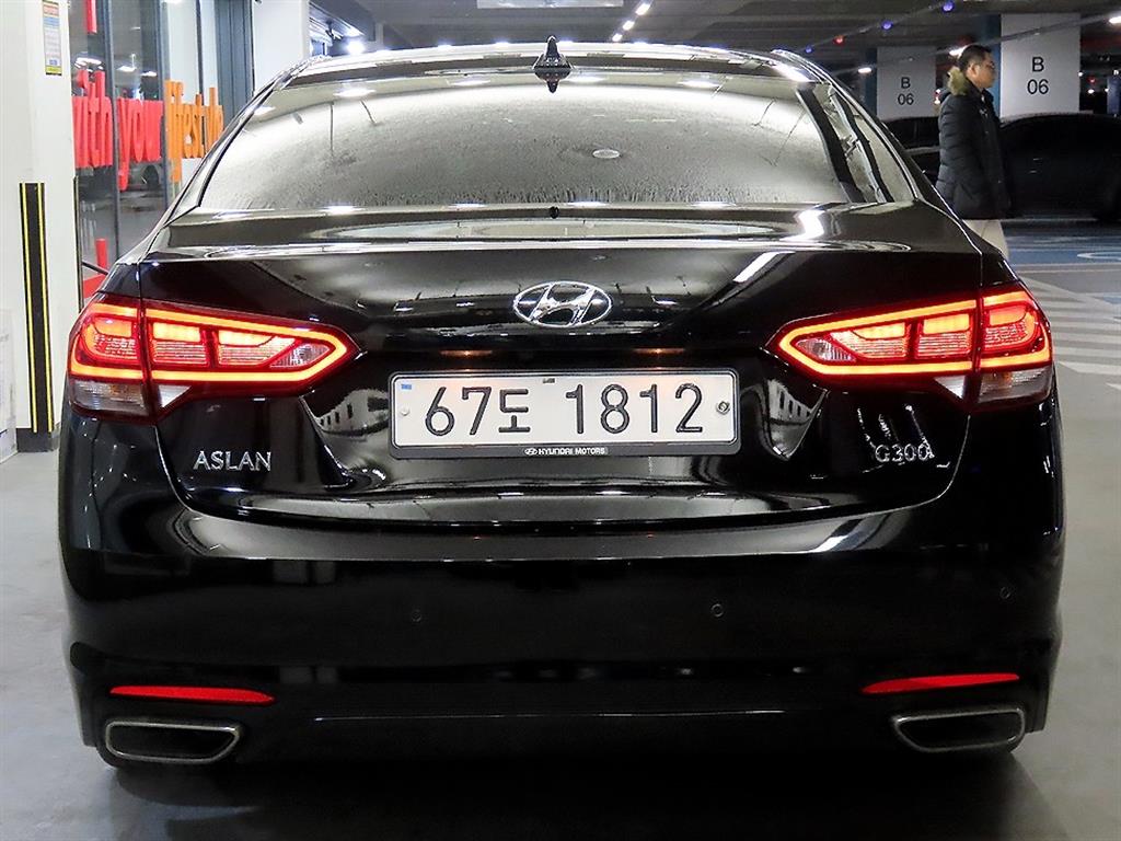 HYUNDAI Aslan - Vista 5