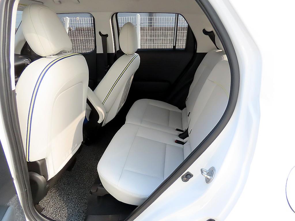 HYUNDAI Casper - Vista 6