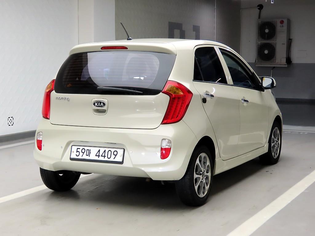 KIA Morning - Vista 4