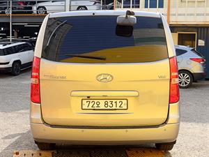 HYUNDAI Starex - Vista 6