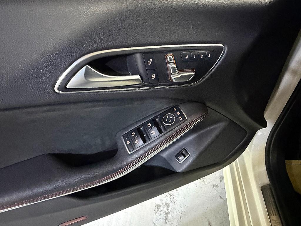 Mercedes Benz CLA Class 2017 Blanco - Importación desde Corea - HF Imports Iquique - Foto 13