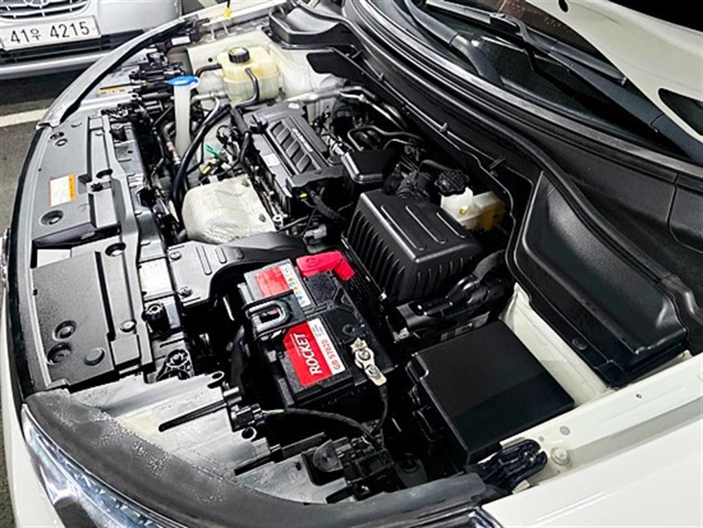 Ssangyong Tivoli - Vista 9