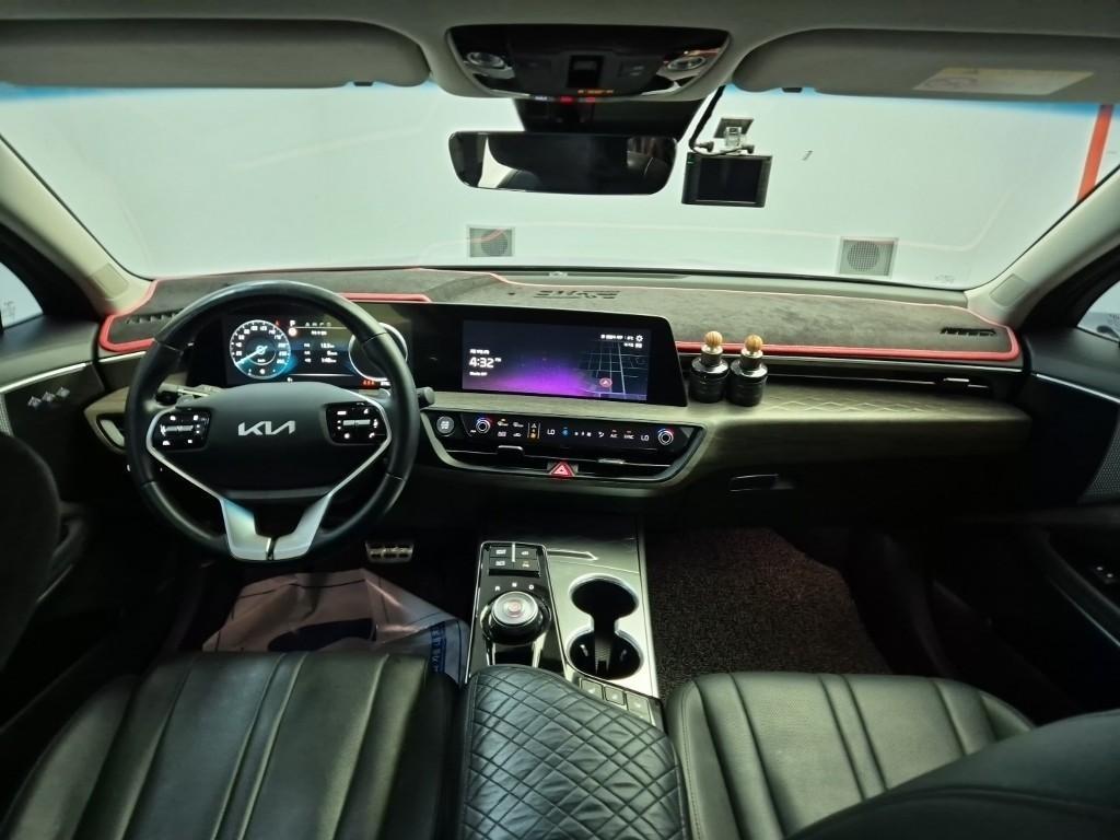 KIA K8 - Vista 7