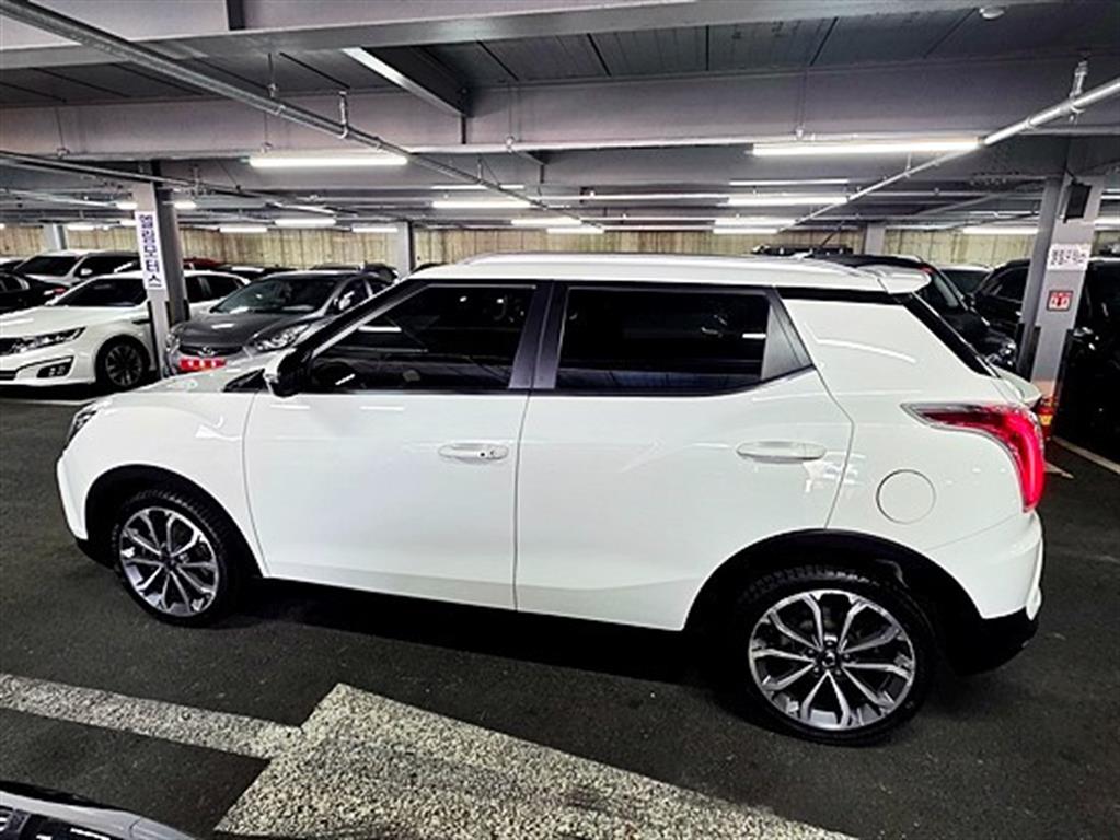 Ssangyong Tivoli - Vista 7