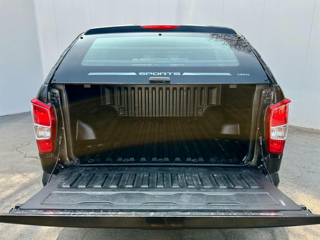 Ssangyong Rexton 2018 Negro - Importación desde Corea - HF Imports Iquique - Foto 18