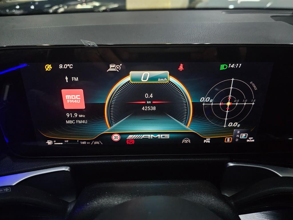 Mercedes Benz GLB Class - Vista 5