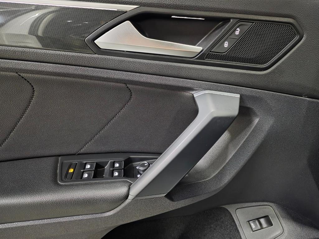 Volkswagen Tiguan - Vista 12