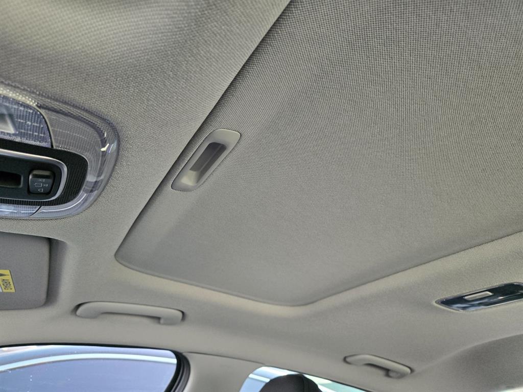 HYUNDAI Avante - Vista 11