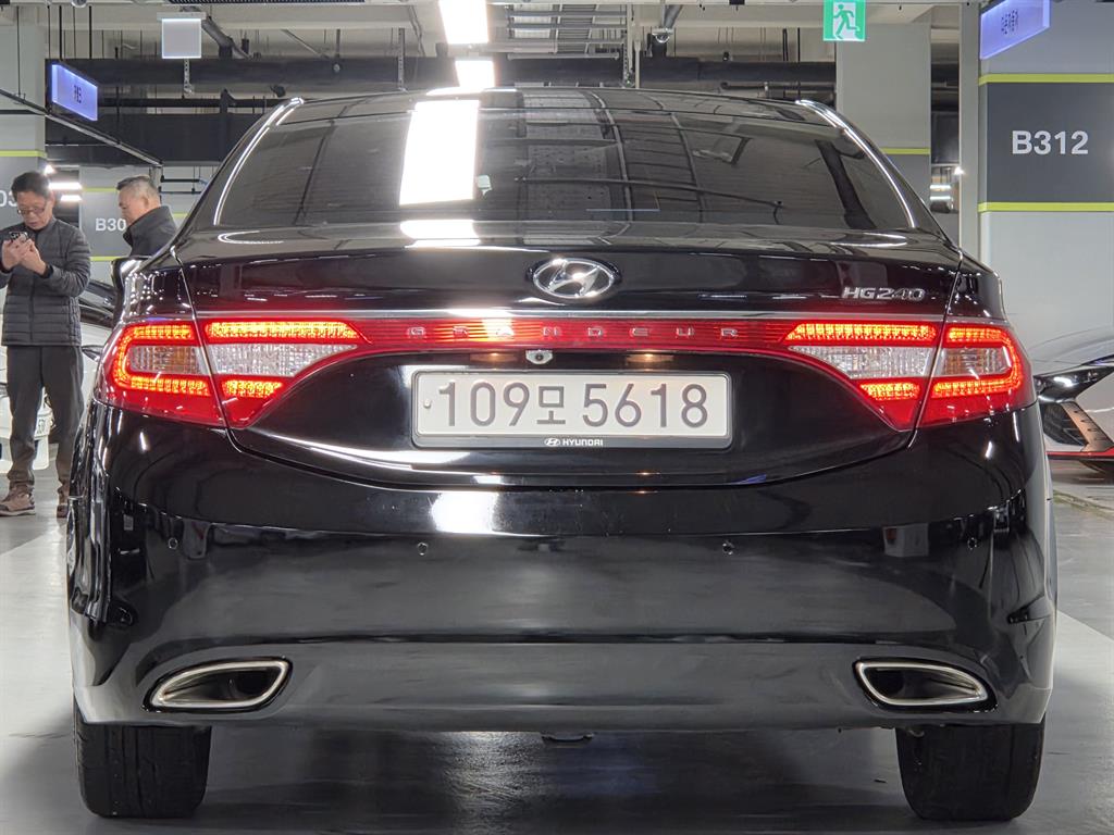 HYUNDAI Grandeur - Vista 6