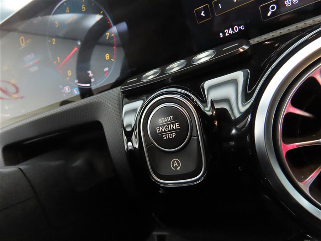 Mercedes Benz CLA Class - Vista 11