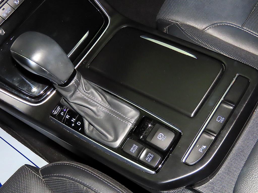 HYUNDAI Grandeur - Vista 12