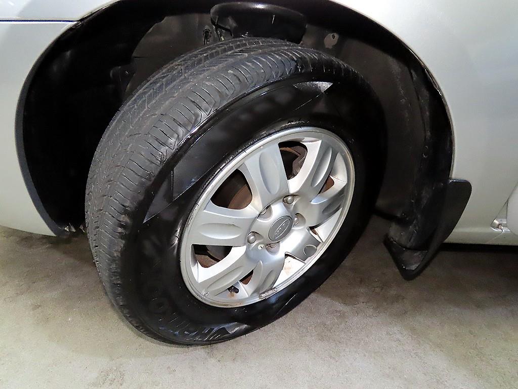 KIA Carens 2013 Plateado - Importación desde Corea - HF Imports Iquique - Foto 18