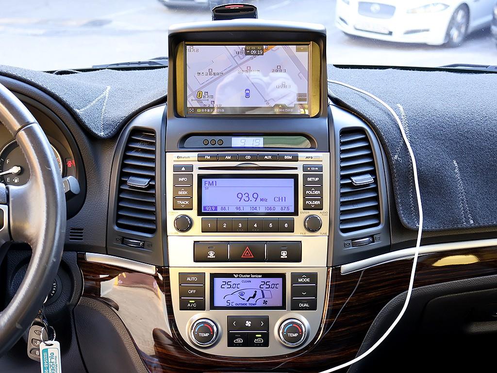 HYUNDAI Santa Fe 2011 Blanco - Importación desde Corea - HF Imports Iquique - Foto 9