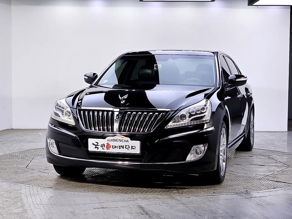 HYUNDAI Equus - Vista 2