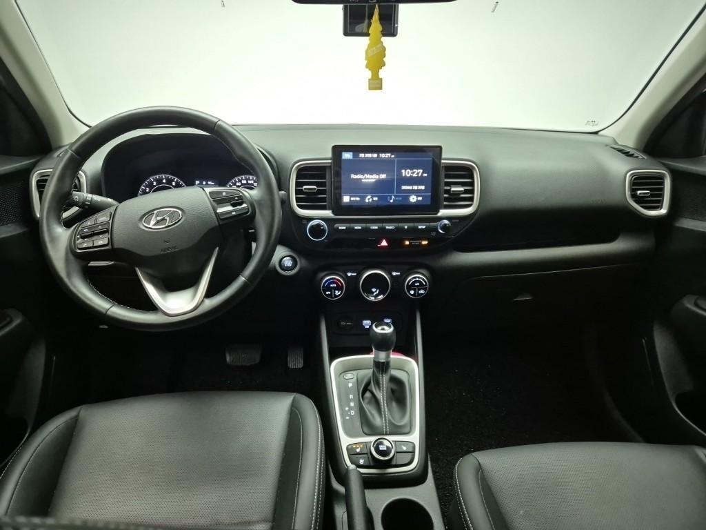 HYUNDAI Venue - Vista 7