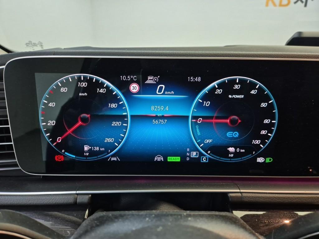 Mercedes Benz GLE Class - Vista 6