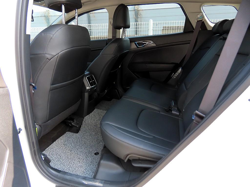 KIA Sportage - Vista 6