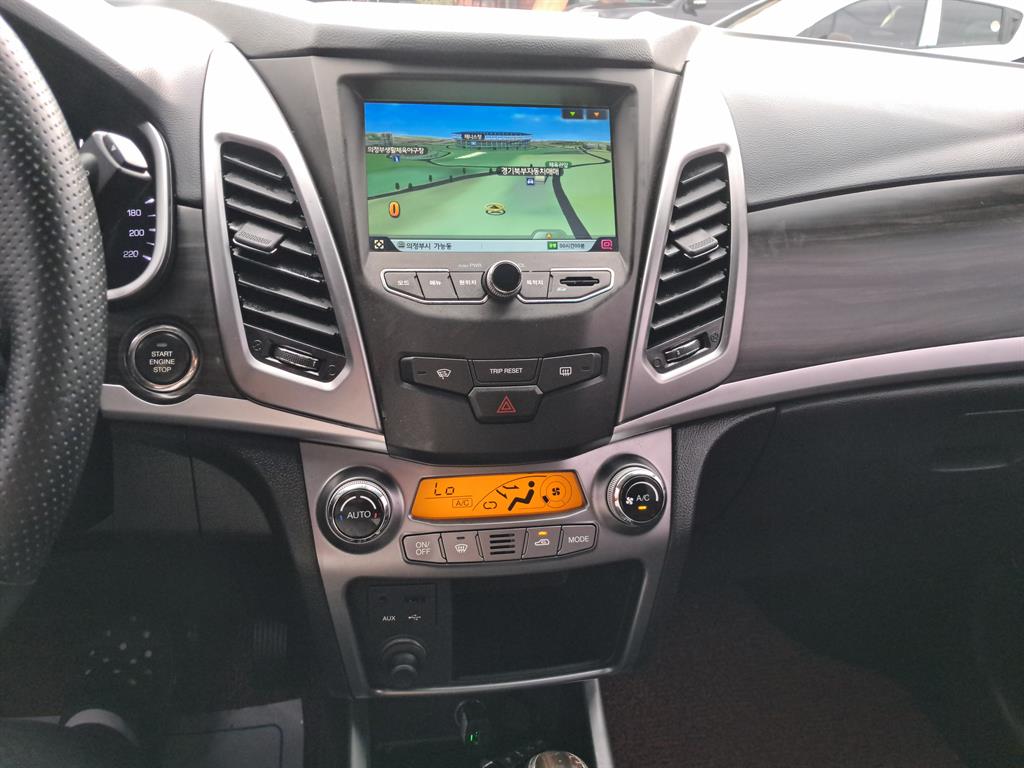 Ssangyong Korando - Vista 7