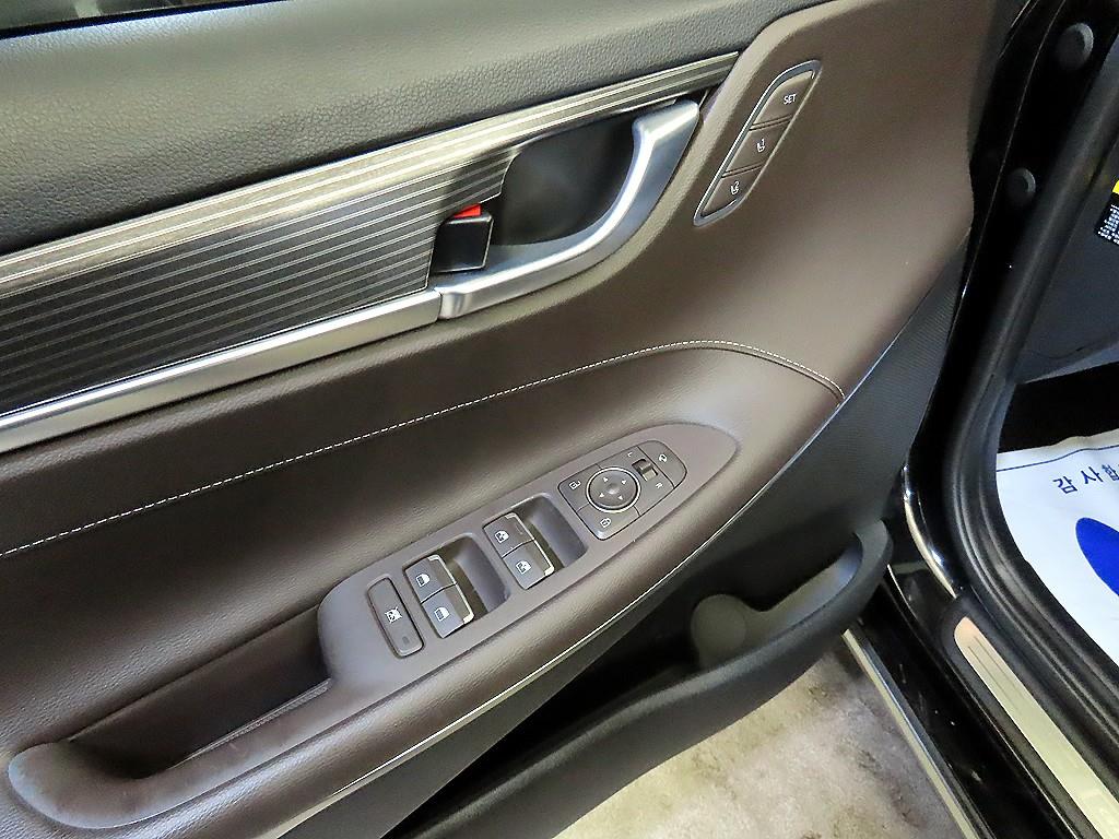 HYUNDAI Grandeur 2019 Negro - Importación desde Corea - HF Imports Iquique - Foto 13