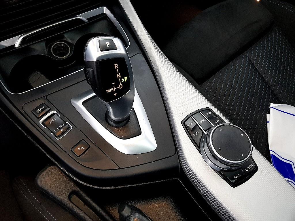 BMW 1 series 2018 Azul - Importación desde Corea - HF Imports Iquique - Foto 13