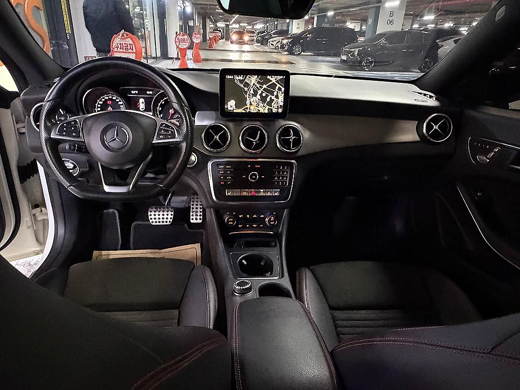 Mercedes Benz CLA Class - Vista 6