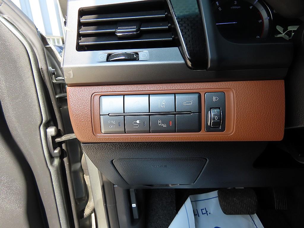 Ssangyong Rexton - Vista 11