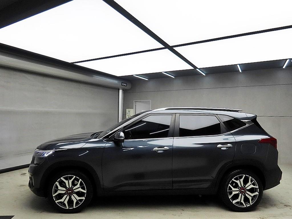 KIA Seltos - Vista 4