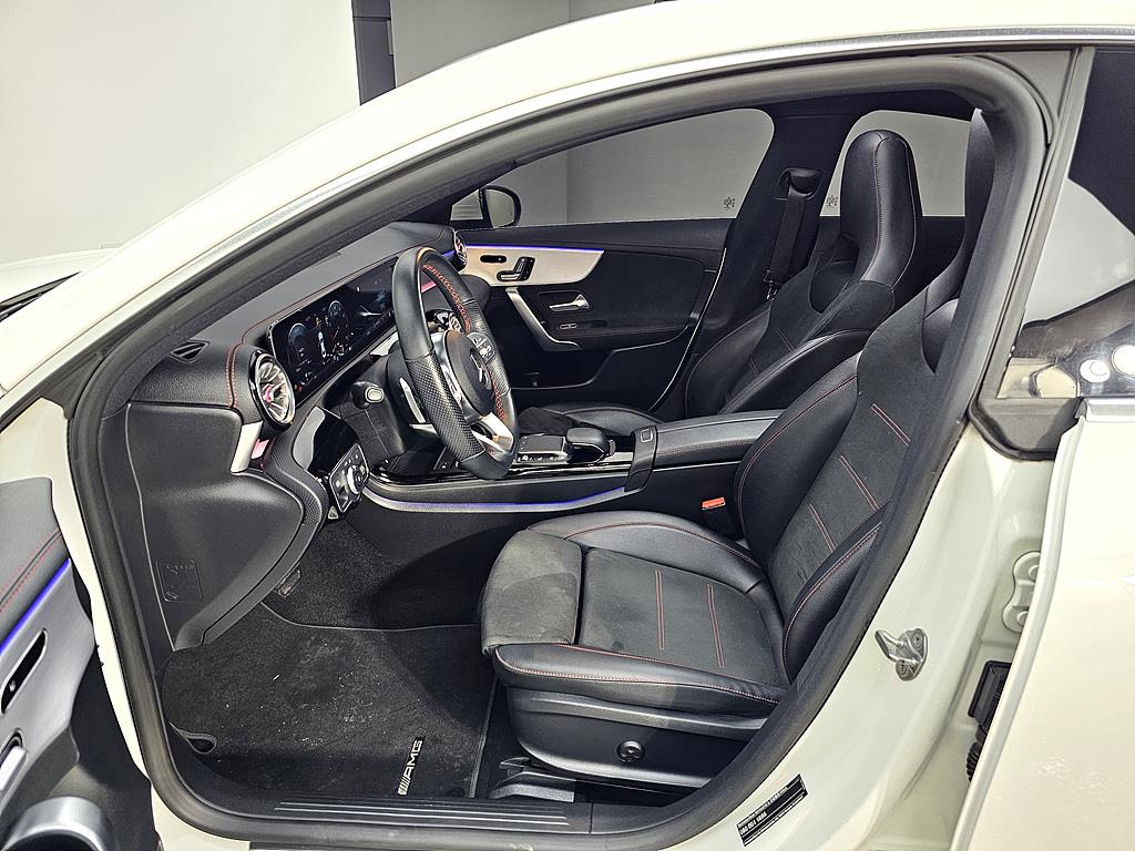 Mercedes Benz CLA Class - Vista 8