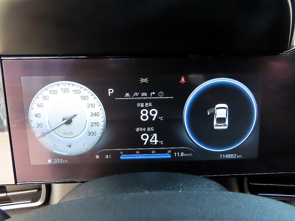 HYUNDAI Avante - Vista 9