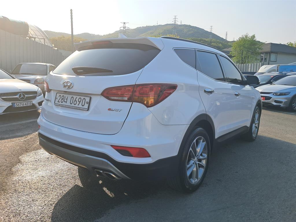 HYUNDAI Santa Fe - Vista 3
