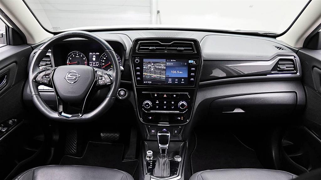 Ssangyong Tivoli 2021 Blanco - Importación desde Corea - HF Imports Iquique - Foto 11