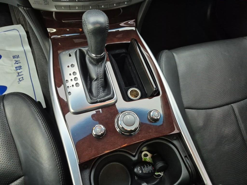 Infiniti Q - Vista 8