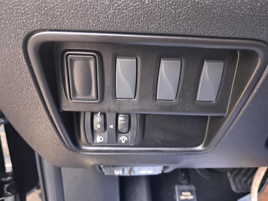 SAMSUNG QM6 - Vista 11