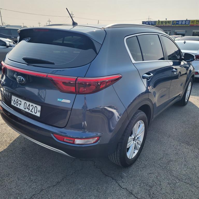 KIA Sportage - Vista 5