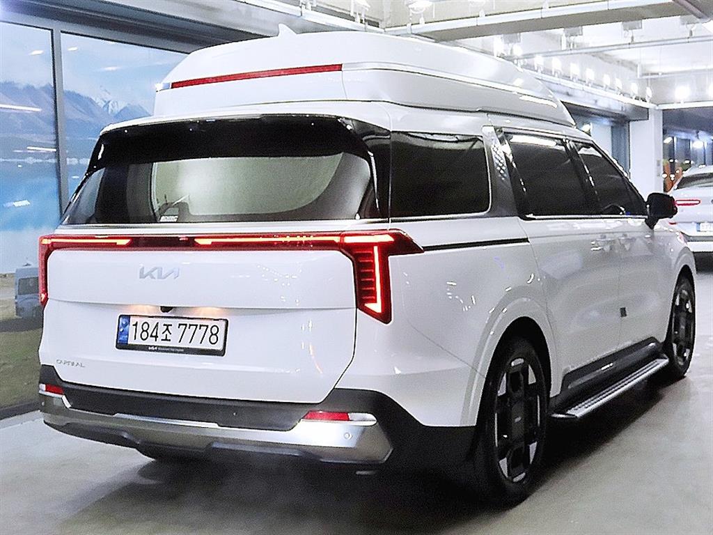 KIA Carnival - Vista 4