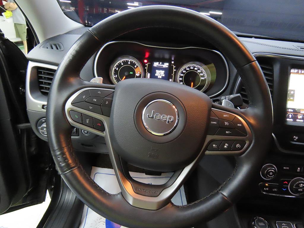 Jeep Cherokee - Vista 8