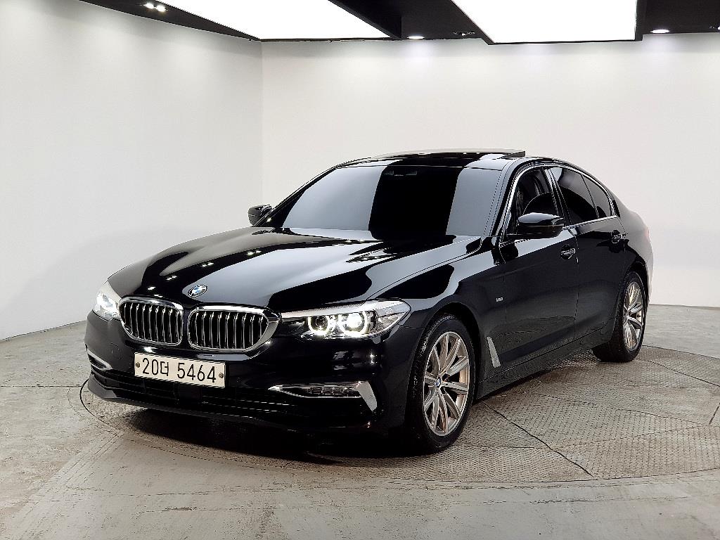 BMW 5 Series 2018 Negro - Importación desde Corea - HF Imports Iquique - Foto 1