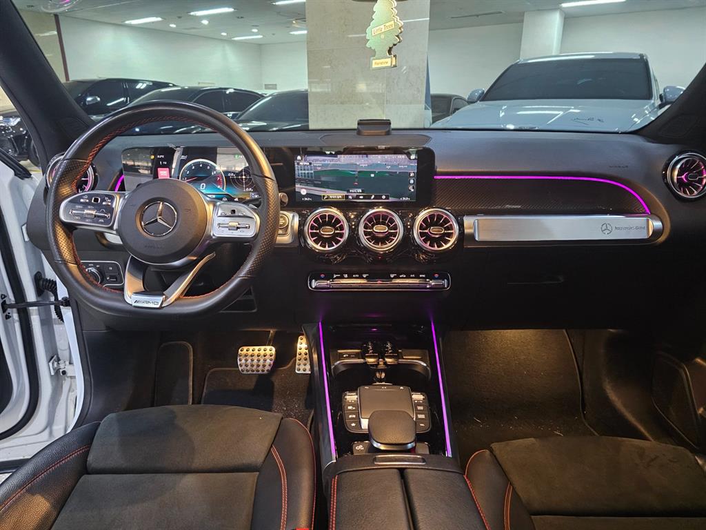 Mercedes Benz GLB Class - Vista 7