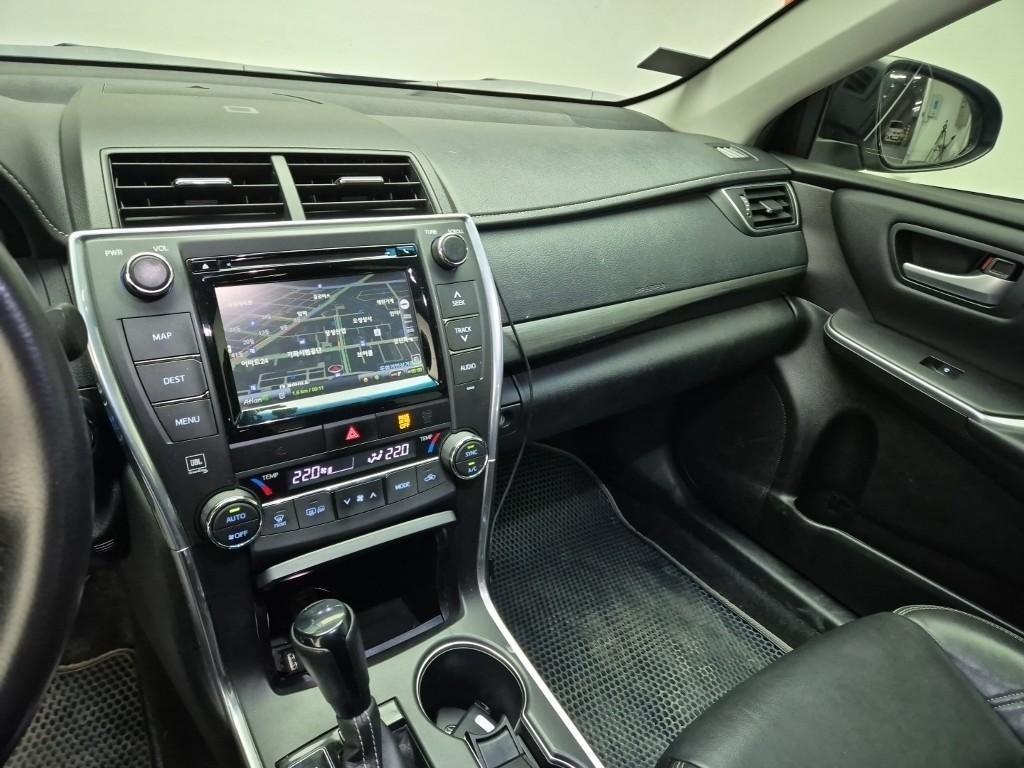 Toyota Camry - Vista 10