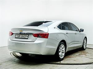 Chevrolet Impala - Vista 8