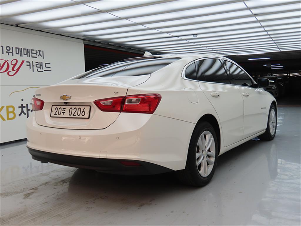 Chevrolet Malibu - Vista 4