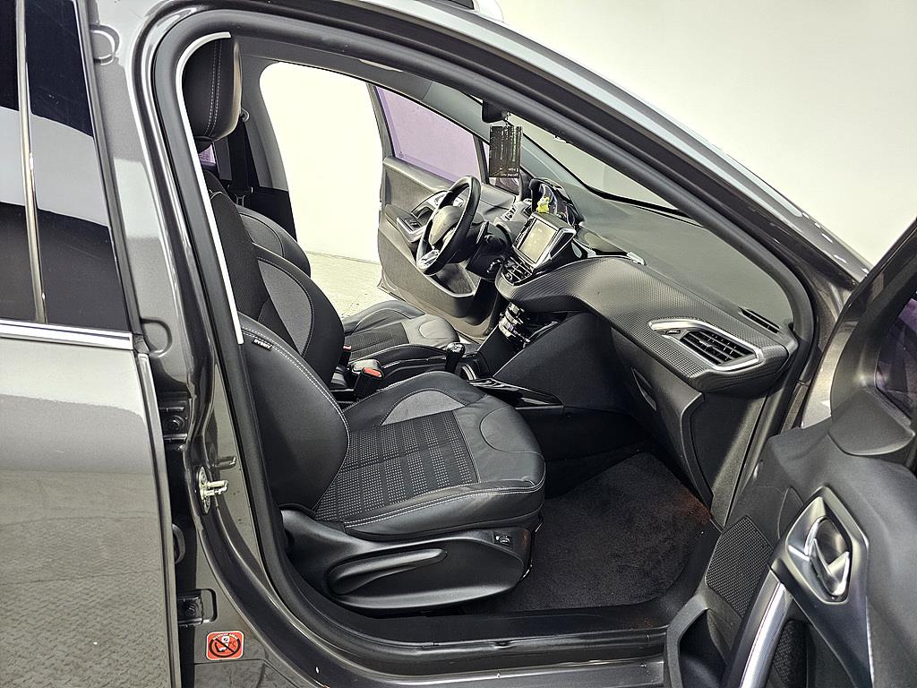 Peugeot 2008 - Vista 11