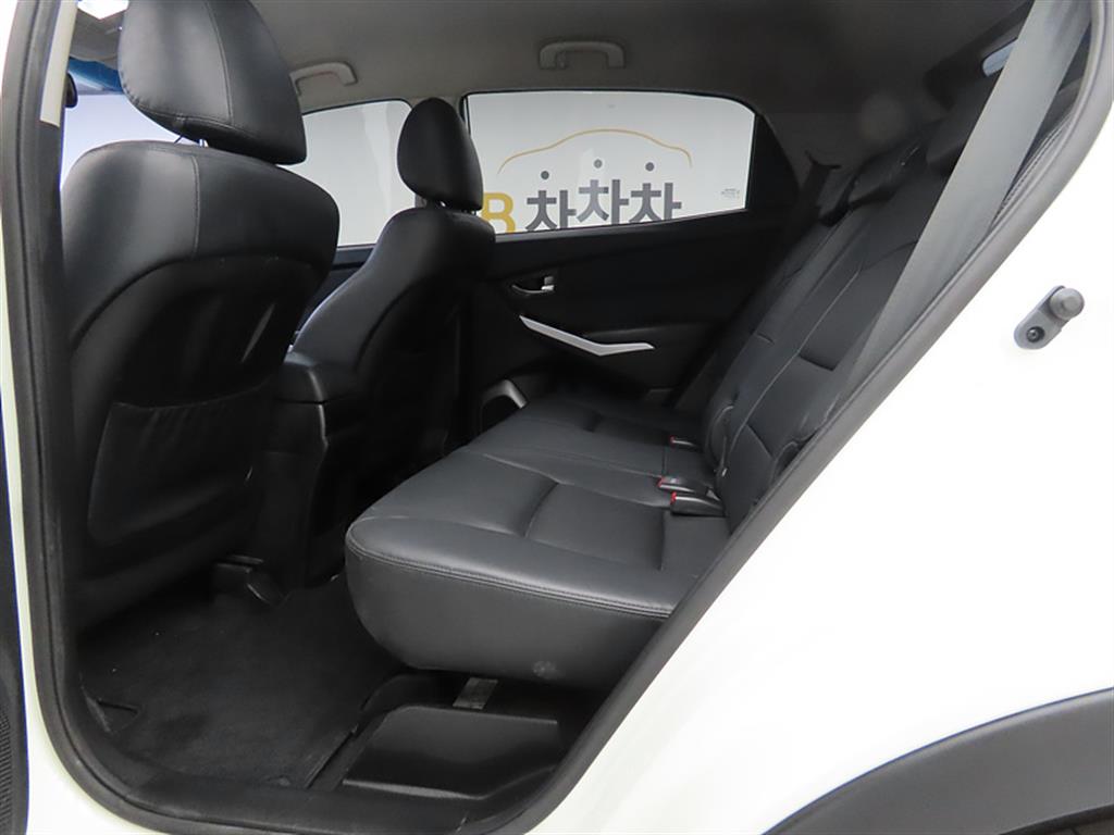 Ssangyong Korando - Vista 6