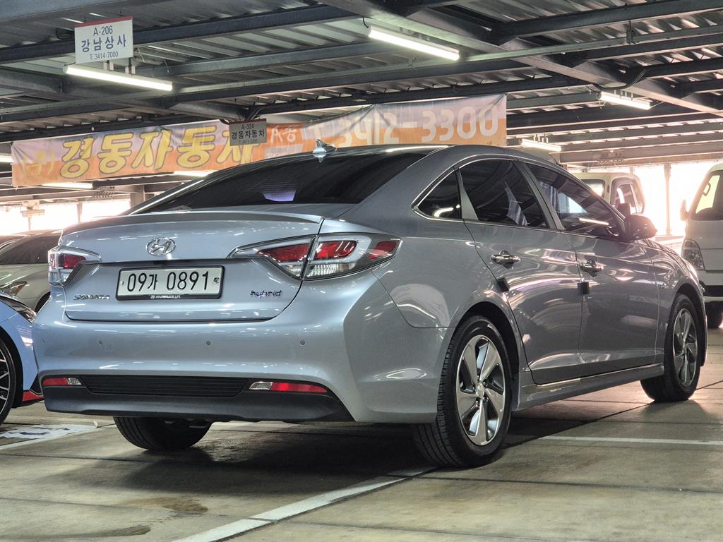 HYUNDAI Sonata - Vista 4