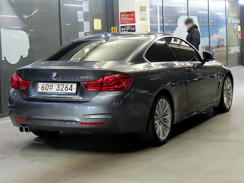 BMW 4 Series - Vista 4
