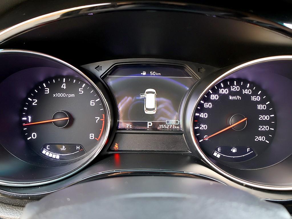 KIA Carnival - Vista 11